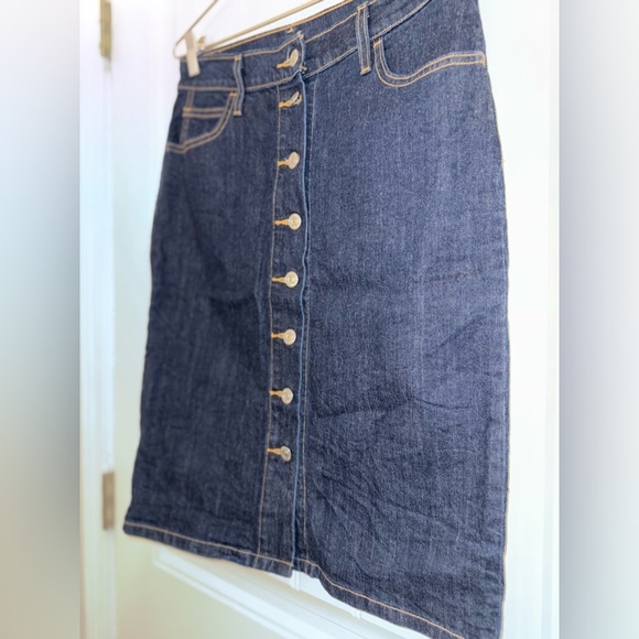 Levi's Denim Button-Front Pencil Skirt - Picture 3 of 12